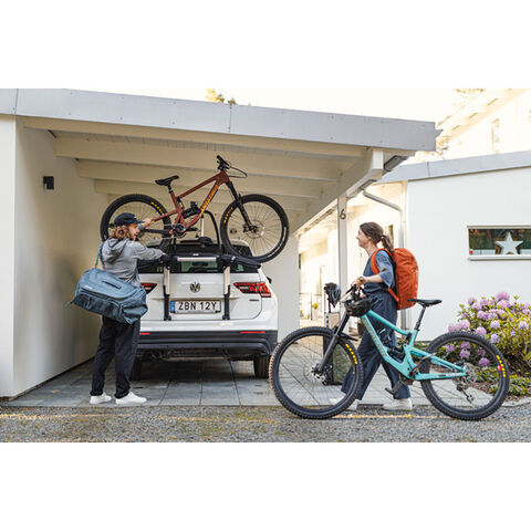 Thule OutWay rear-mount platform - 2 bike carrier click to zoom image